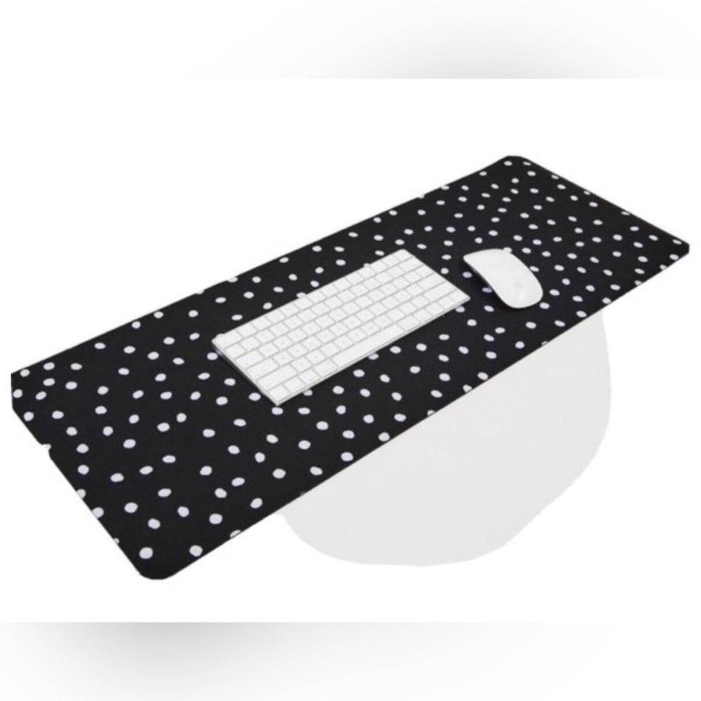 NWT SOAR DESK PAD
